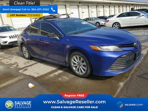 Used 2018 Toyota Camry LE image 5