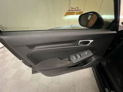 Used 2023 Honda Civic Sport image 21
