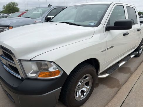 Used 2009 Dodge Ram 1500 Truck SLT RWD image 2