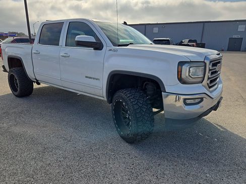 Used 2016 GMC Sierra 1500 SLE w/ SLE Value Package image 11
