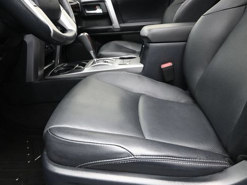 Used 2024 Toyota 4Runner Limited RWD image 13