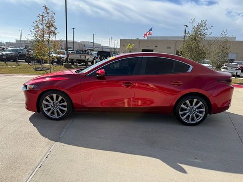 Used 2022 MAZDA MAZDA3 s image 8