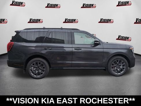 Used 2025 Ford Expedition Platinum w/ Stealth Performance Package AWD/4WD image 3