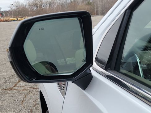 New 2026 GMC Yukon XL Denali AWD/4WD image 13