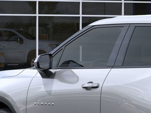 New 2026 Chevrolet Blazer LT image 36