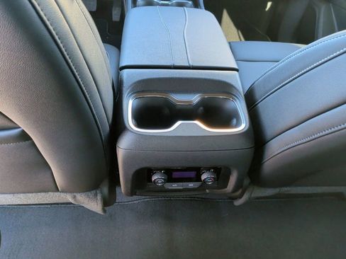 New 2026 Chevrolet Traverse LT image 37