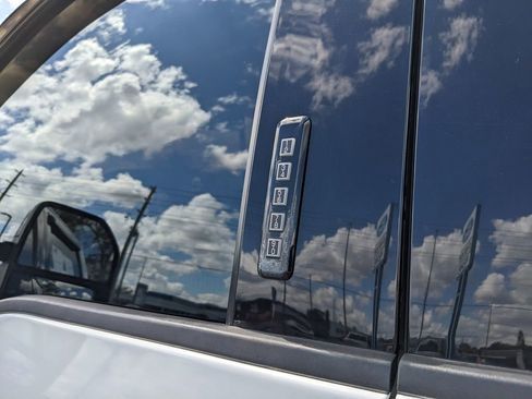 Used 2021 Ford F250 Lariat image 22