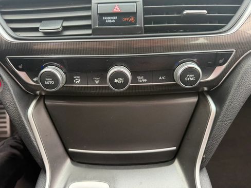 Used 2019 Honda Accord Sport image 19