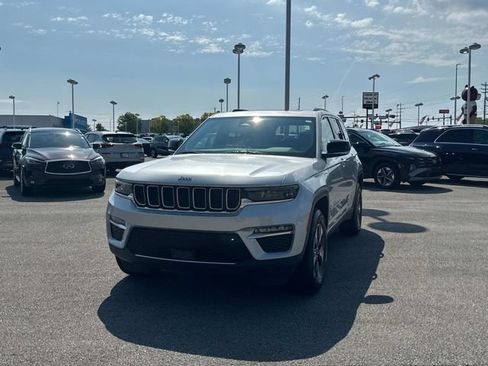Used 2024 Jeep Grand Cherokee Limited 4xe AWD/4WD image 8