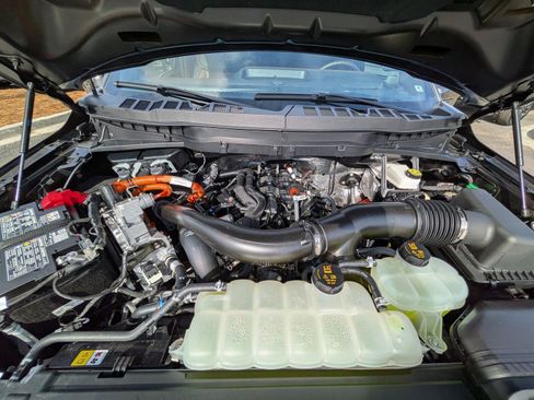 Certified 2025 Ford F150 King Ranch w/ FX4 Off-Road Package image 10