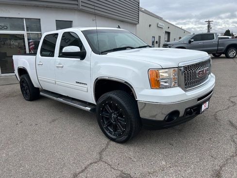 Used 2010 GMC Sierra 1500 SLT image 3