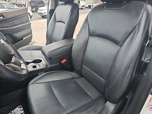 Used 2018 Subaru Outback 2.5i Limited image 15