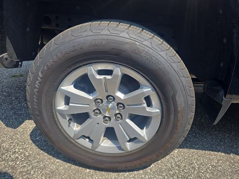 Used 2021 Chevrolet Colorado LT w/ Fleet Safety Package RWD image 8