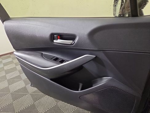 Used 2020 Toyota Corolla SE FWD image 28