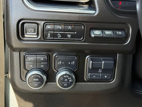 Used 2023 GMC Yukon AT4 w/ AT4 Premium Plus Package image 37