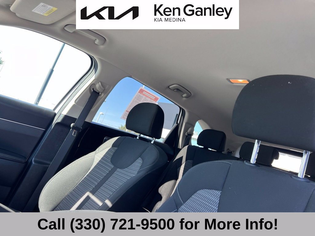 Certified 2023 Kia Sorento LX AWD/4WD image 40