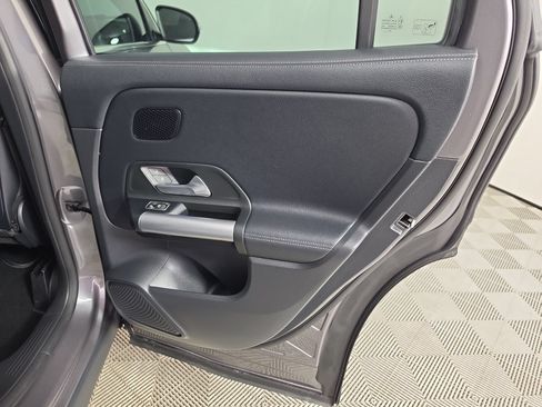 Used 2025 Mercedes-Benz GLA 250 4MATIC image 43