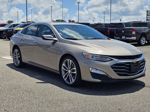 Used 2024 Chevrolet Malibu LT FWD image 5