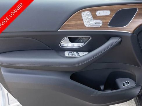Used 2025 Mercedes-Benz GLE 450 4MATIC image 14