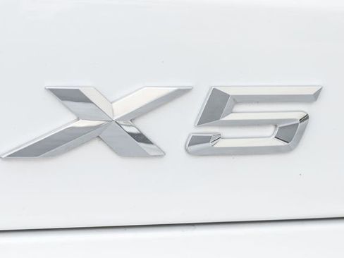 Used 2019 BMW X5 xDrive40i w/ Premium Package 2 AWD/4WD image 6