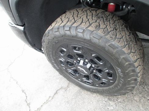 Certified 2024 Chevrolet Silverado 2500 High Country w/ Midnight Edition image 13