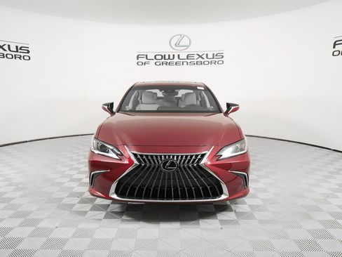 New 2025 Lexus ES 350 w/ Premium Package image 2
