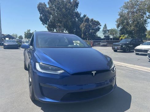 Used 2024 Tesla Model X image 1