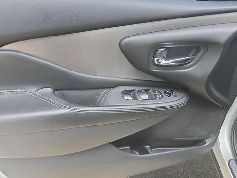 Used 2023 Nissan Murano SV FWD image 25
