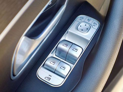 Used 2025 Mercedes-Benz GLE 350 4MATIC w/ 3rd Row Seat Package image 37