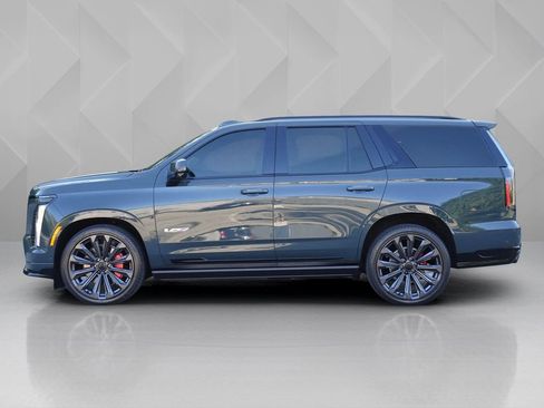 Used 2025 Cadillac Escalade V w/ LPO, ONYX Package AWD/4WD image 2