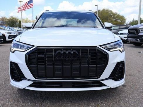 Used 2024 Audi Q3 2.0T Premium Plus w/ Premium Plus Package image 2