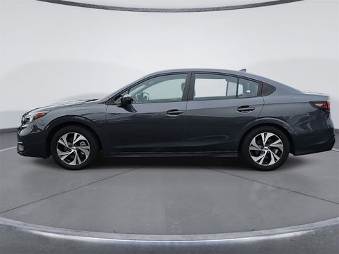 Used 2023 Subaru Legacy Premium image 6