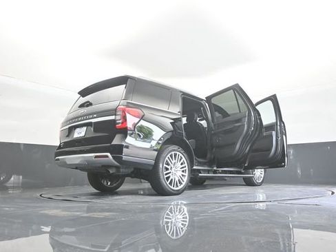 Certified 2023 Ford Expedition Platinum AWD/4WD image 43