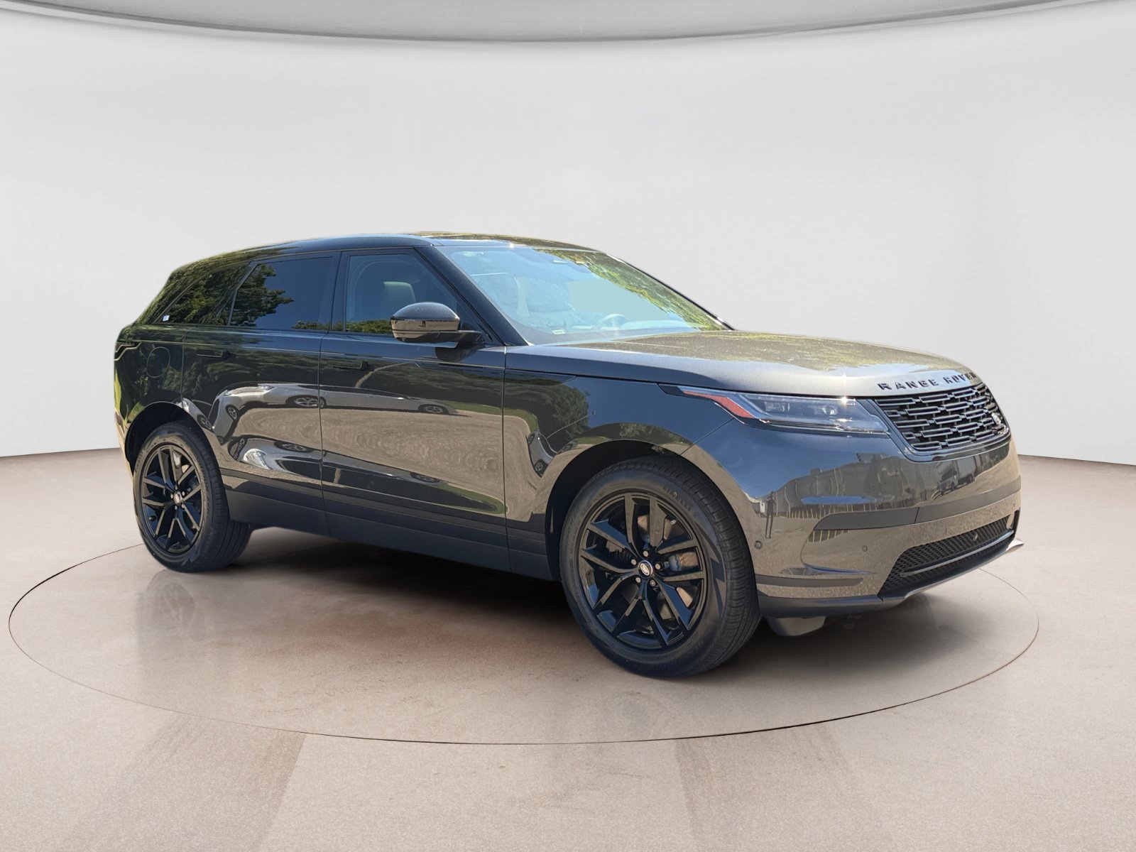 New 2026 Land Rover Range Rover Velar S AWD/4WD image 7