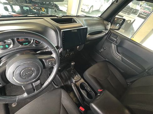 Used 2016 Jeep Wrangler Unlimited Sport w/ Connectivity Group AWD/4WD image 53