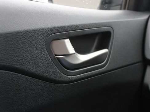 Used 2021 Hyundai Accent SE FWD image 6