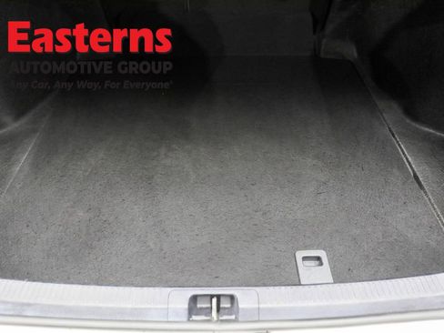 Used 2024 Toyota Camry SE image 13