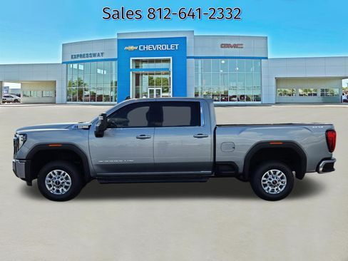Used 2025 GMC Sierra 2500 SLE w/ SLE Convenience Package AWD/4WD image 4