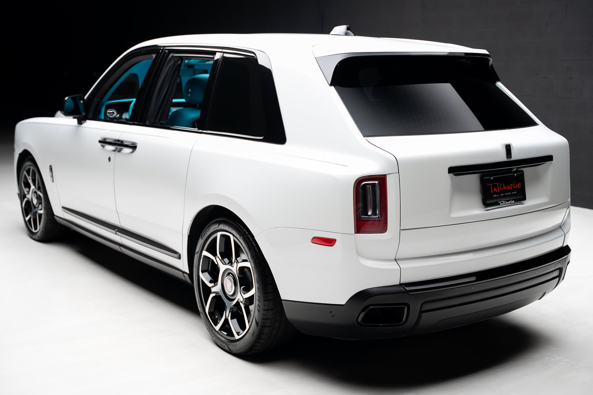 Used 2019 Rolls-Royce Cullinan AWD/4WD image 24