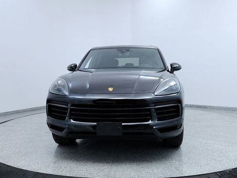 Used 2021 Porsche Cayenne w/ Driver Memory Package image 8