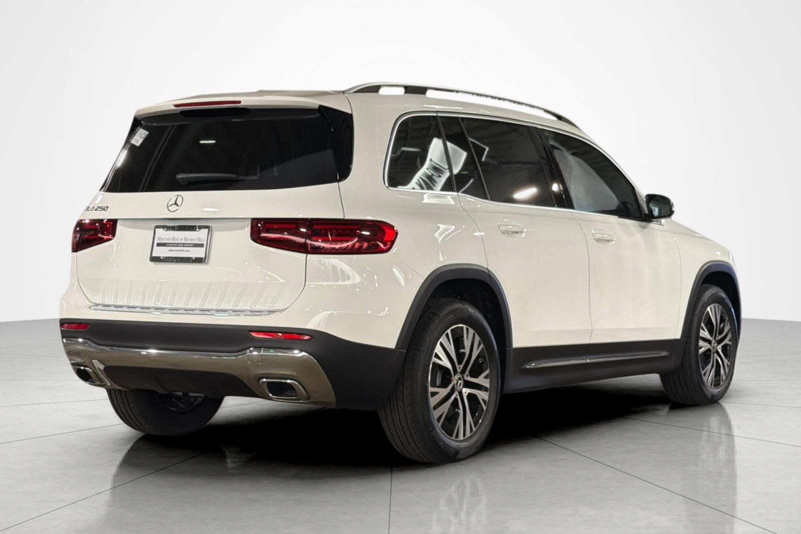 New 2026 Mercedes-Benz GLB 250 image 5