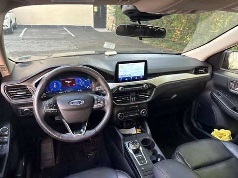 Used 2020 Ford Escape SE Sport FWD image 11