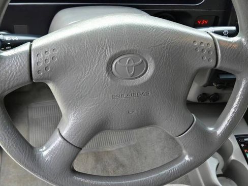 Used 2002 Toyota Tacoma 2WD Regular Cab image 18