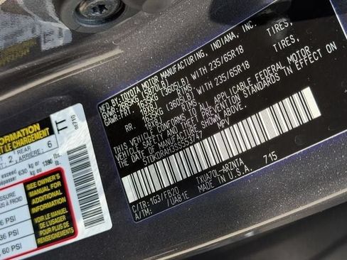 Certified 2025 Toyota Highlander LE FWD image 27
