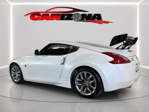 Used 2014 Nissan 370Z Coupe RWD image 7
