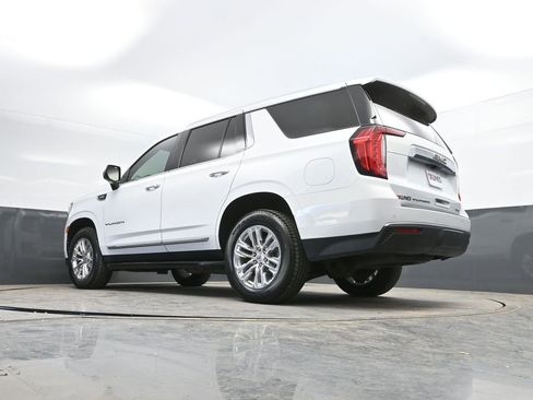 Used 2022 GMC Yukon SLT w/ SLT Luxury Package image 36