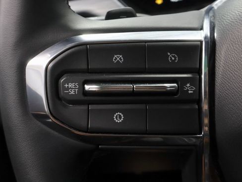Used 2025 GMC Acadia Elevation AWD/4WD image 28