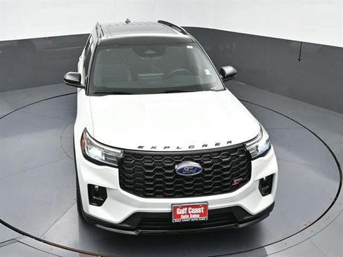Used 2025 Ford Explorer ST AWD/4WD image 45