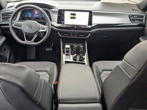 New 2026 Volkswagen Atlas Cross Sport SE image 15