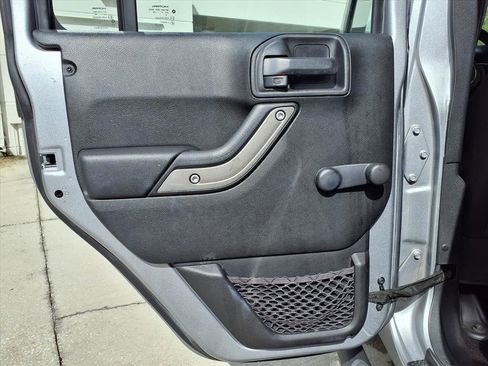 Used 2017 Jeep Wrangler Unlimited Sport image 17